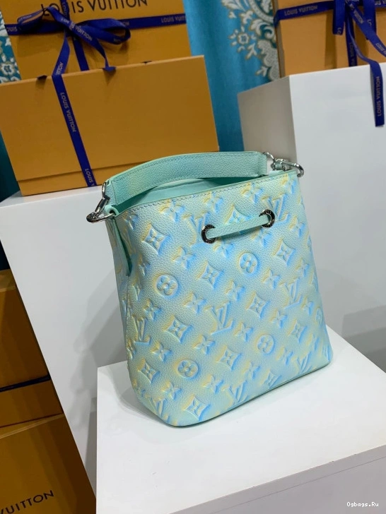 VUITTON LOUIS NÉONOÉ BB 0203